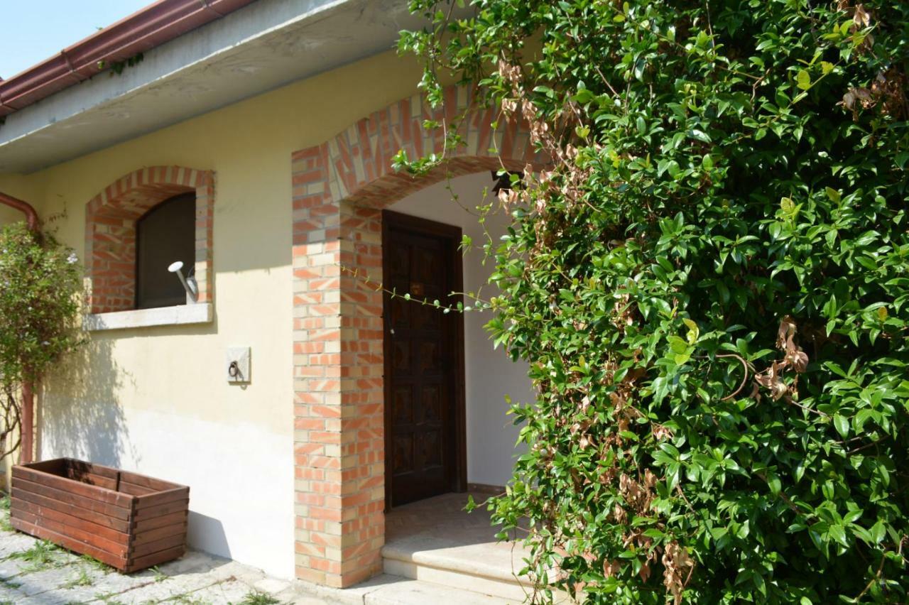 Agriturismo Tenuta Lagala Venosa Luaran gambar