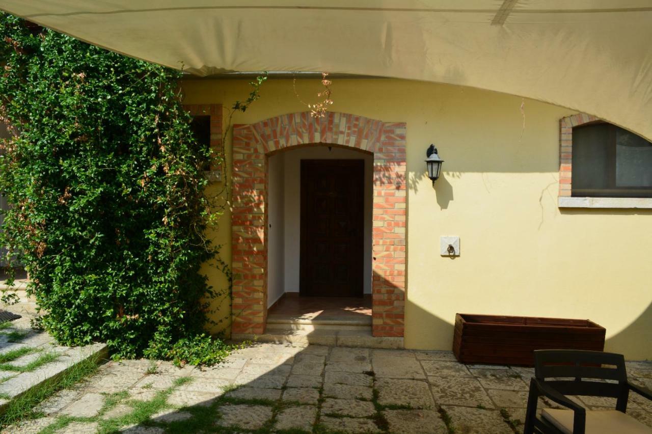 Agriturismo Tenuta Lagala Venosa Luaran gambar